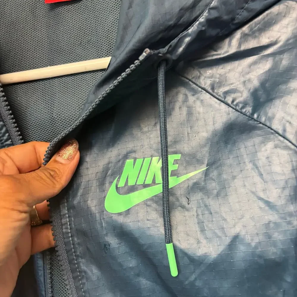 Nike Windrunner Jacket Logo Full Zip Hooded Lightweight Windbreaker Gorpcore
